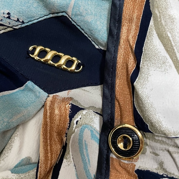 vtg blue & white floral geometric button up - Picture 4 of 4